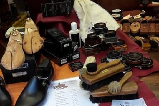 Santoni schoenen reconditioneren | Het Noordeinde in Den Haag